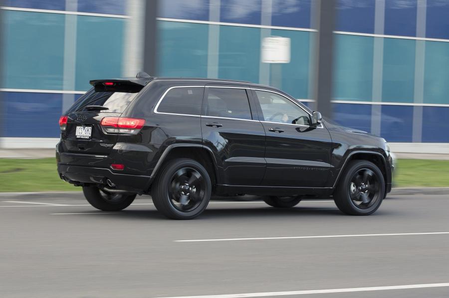  Jeep Grand Cherokee Blackhawk 2015 года  (фото 26 из 26)